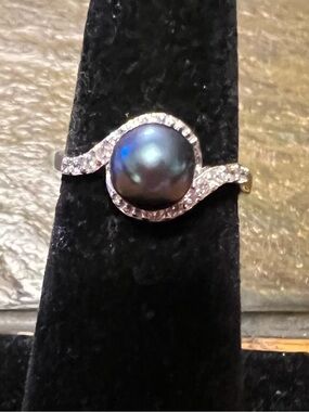 Vantel Pearls Dark Blue Pearl Silver Swirl Ring Size 5